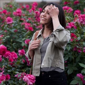 Meet your Posher, Carrie